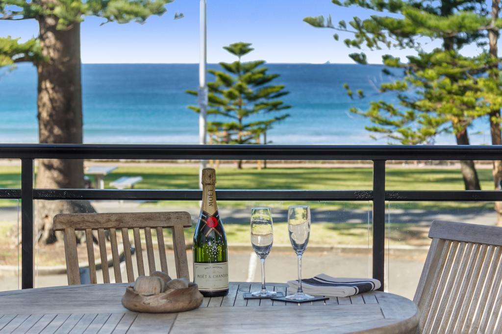 Beachfront On Golden Mile Sydney Bagian luar foto