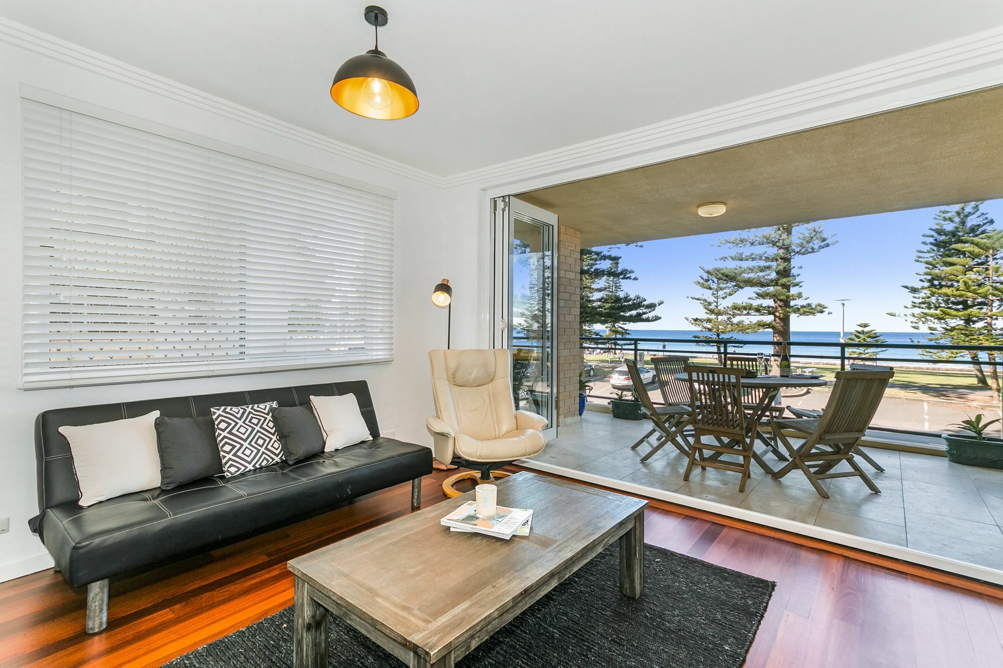 Beachfront On Golden Mile Sydney Bagian luar foto